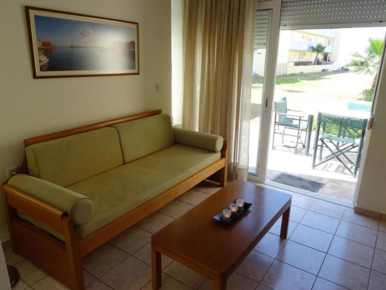 Ermis Suites Platanias  Bilik gambar